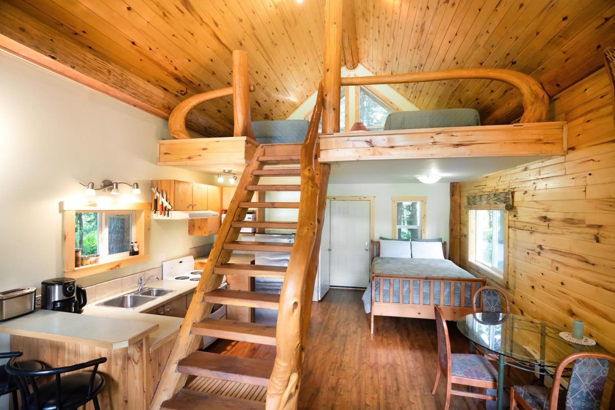 Bella Coola Grizzly Tours And Resort Hagensborg Εξωτερικό φωτογραφία
