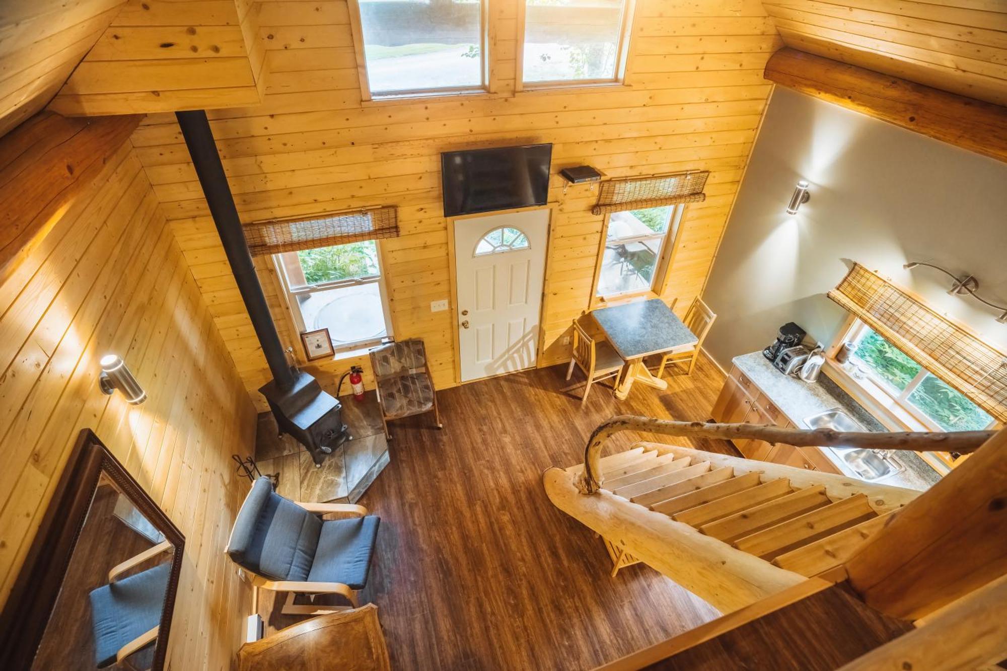 Bella Coola Grizzly Tours And Resort Hagensborg Εξωτερικό φωτογραφία