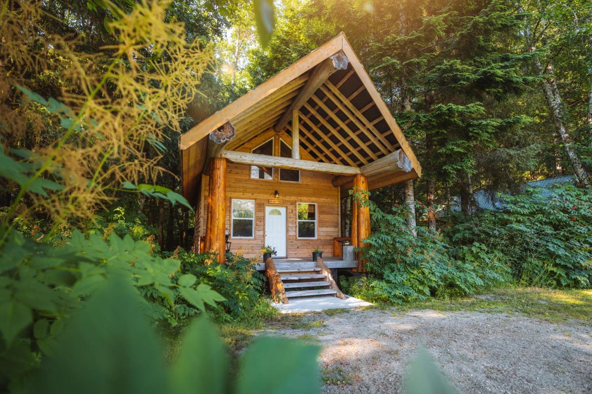Bella Coola Grizzly Tours And Resort Hagensborg Εξωτερικό φωτογραφία